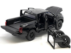 OUNAN diecast Tundra TRD shows sunroof detail for realistic collection display.
