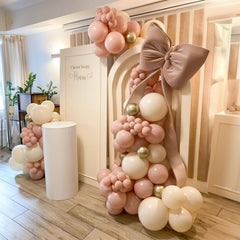 Paeyeq balloon sticky dots secure clusters for easy decorating.