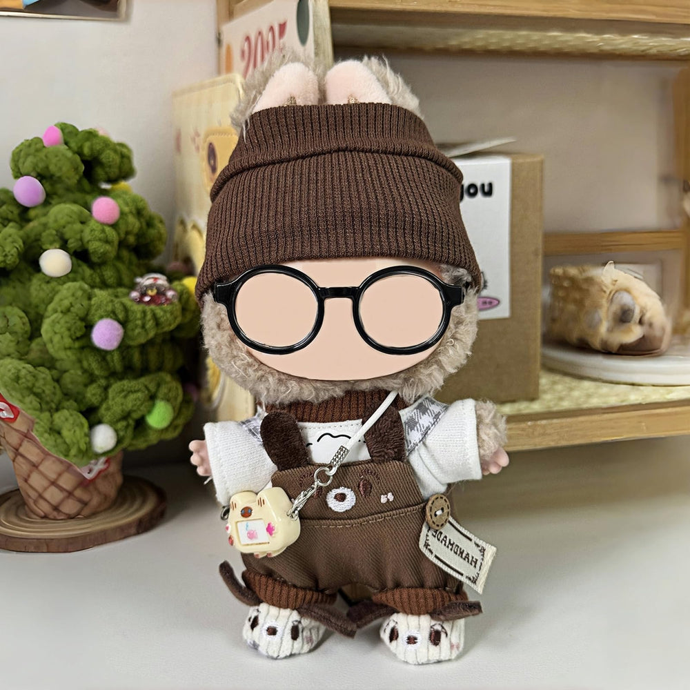PanniOhye 17cm doll t-shirt with bread print offers playful styling options.