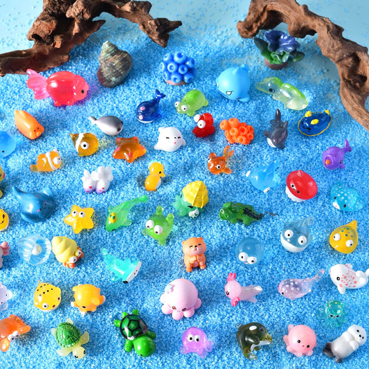 PAPPYN-A mini whale figure for fish tanks adds ocean charm.