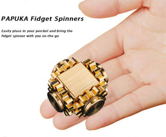 PAPUKA gear-linkage spin close-up demonstrates smooth rotation for mindful breaks.