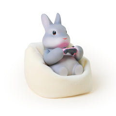 Party Animals Win Series Carrot figure adds playful desk companion and collection value.