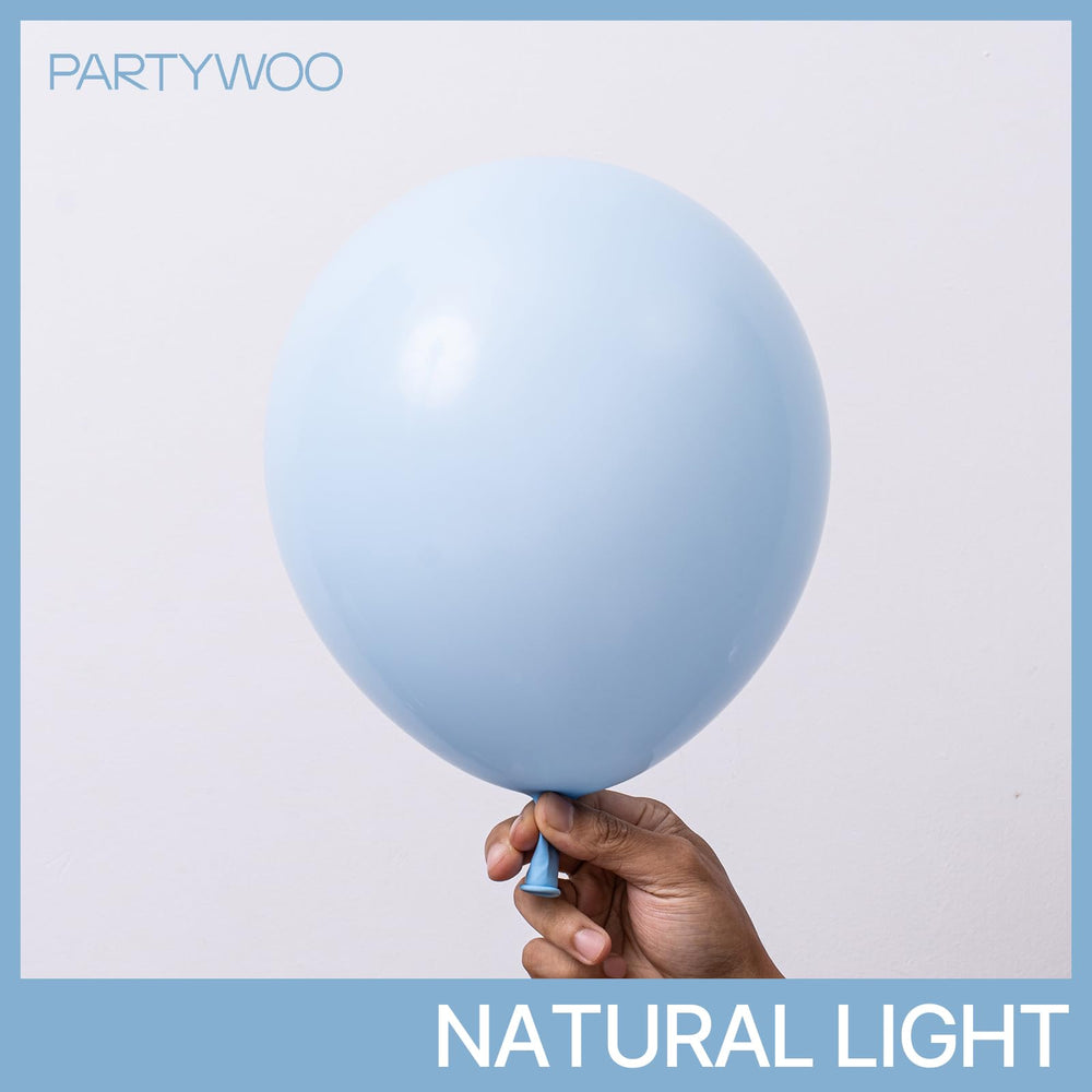 PartyWoo baby blue 12inch balloons ideal for garlands and centerpiece accents.