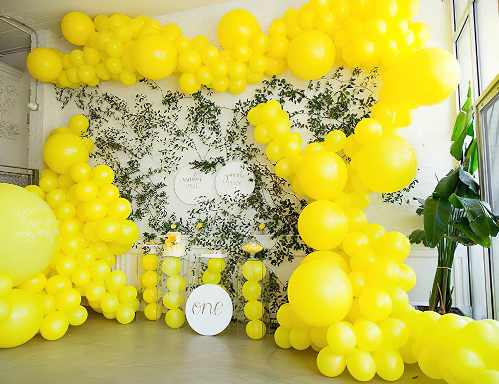 PartyWoo lemon-themed yellow balloons suit citrus parties