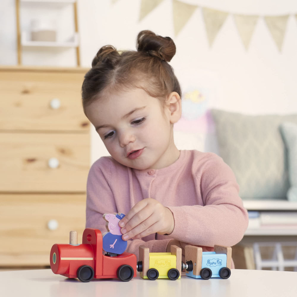 Peppa Pig magnetic connection detail shows simple, kid-friendly assembly