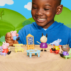 Peppa Pig Pep Peppas Playgroup Art Easel highlight for lessons and drawings.