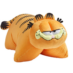Pillow Pets Garfield plush ready for cuddles and cozy playtime