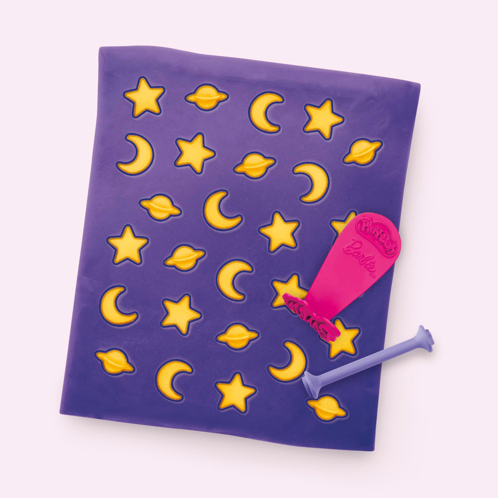 Play-Doh Barbie creative playtime through fashion crafts