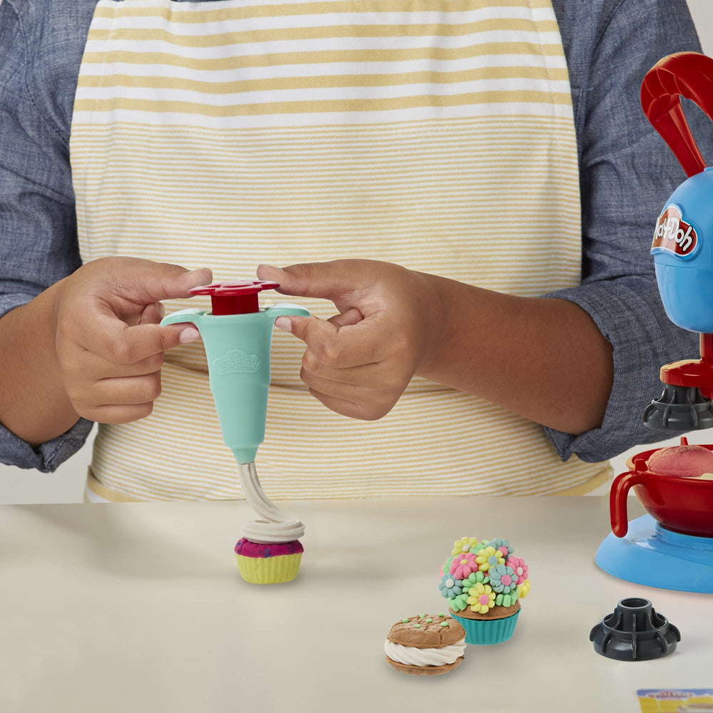 Play-Doh Kitchen Creations confetti cans brighten pretend treats