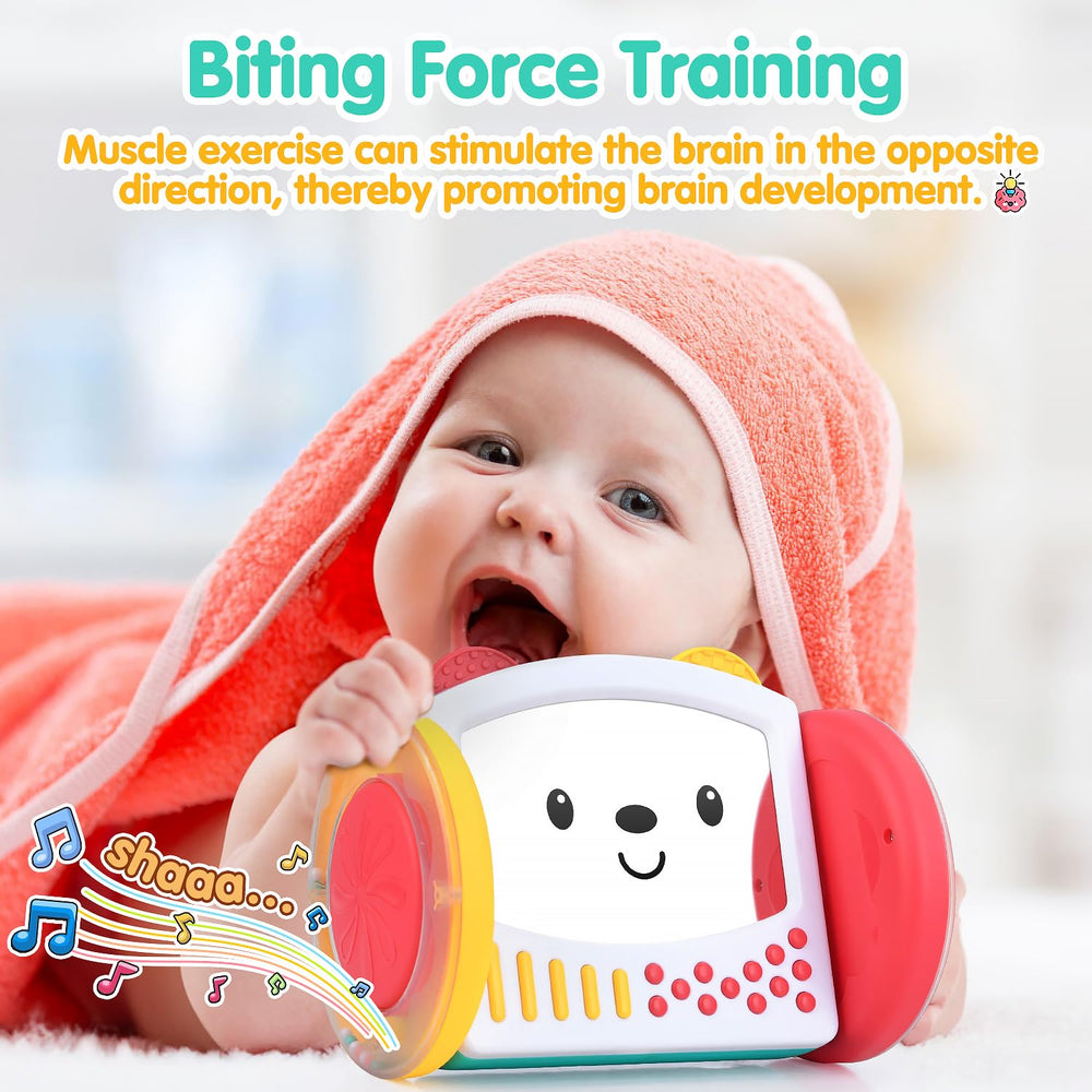 PLAY squeaky toy stimulates curiosity with audible cues during tummy time.
