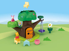Playmobil Junior Winnie the Pooh honey pot detail inspires pretend tea.