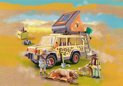 Playmobil Wiltopia rescue scene with injured lion prompting caring storytelling