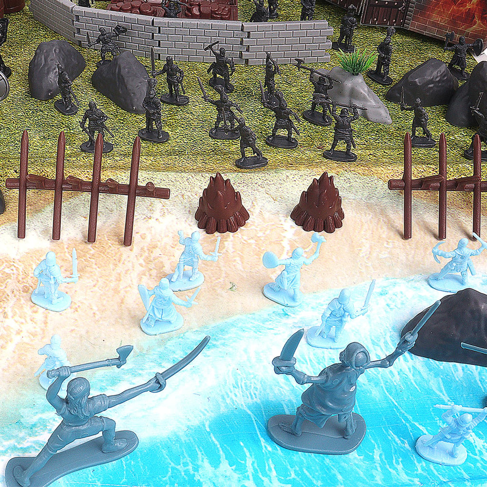 Plustopoy walkways and bridges facilitate dynamic battle layouts and setup options.