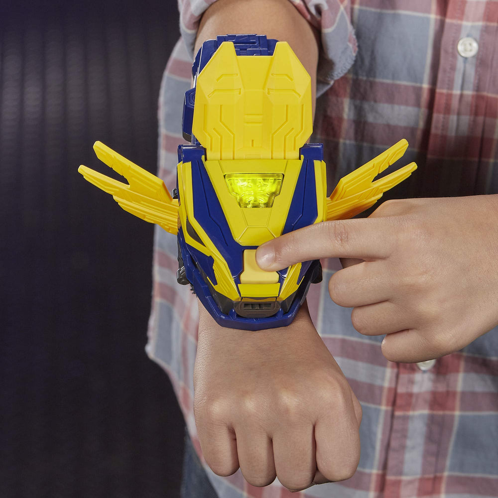 Packaging display of Power Rangers Beast-X King Morpher for gifting.