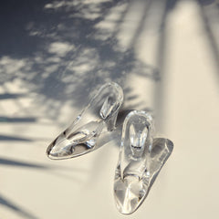 QFkris Cinderella slipper crystal-clear finish enhances fairy-tale aesthetics