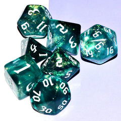 QiAN SiMAi Galaxy Dice Set resin detail highlighting glitter finish and iridescent sparkle.