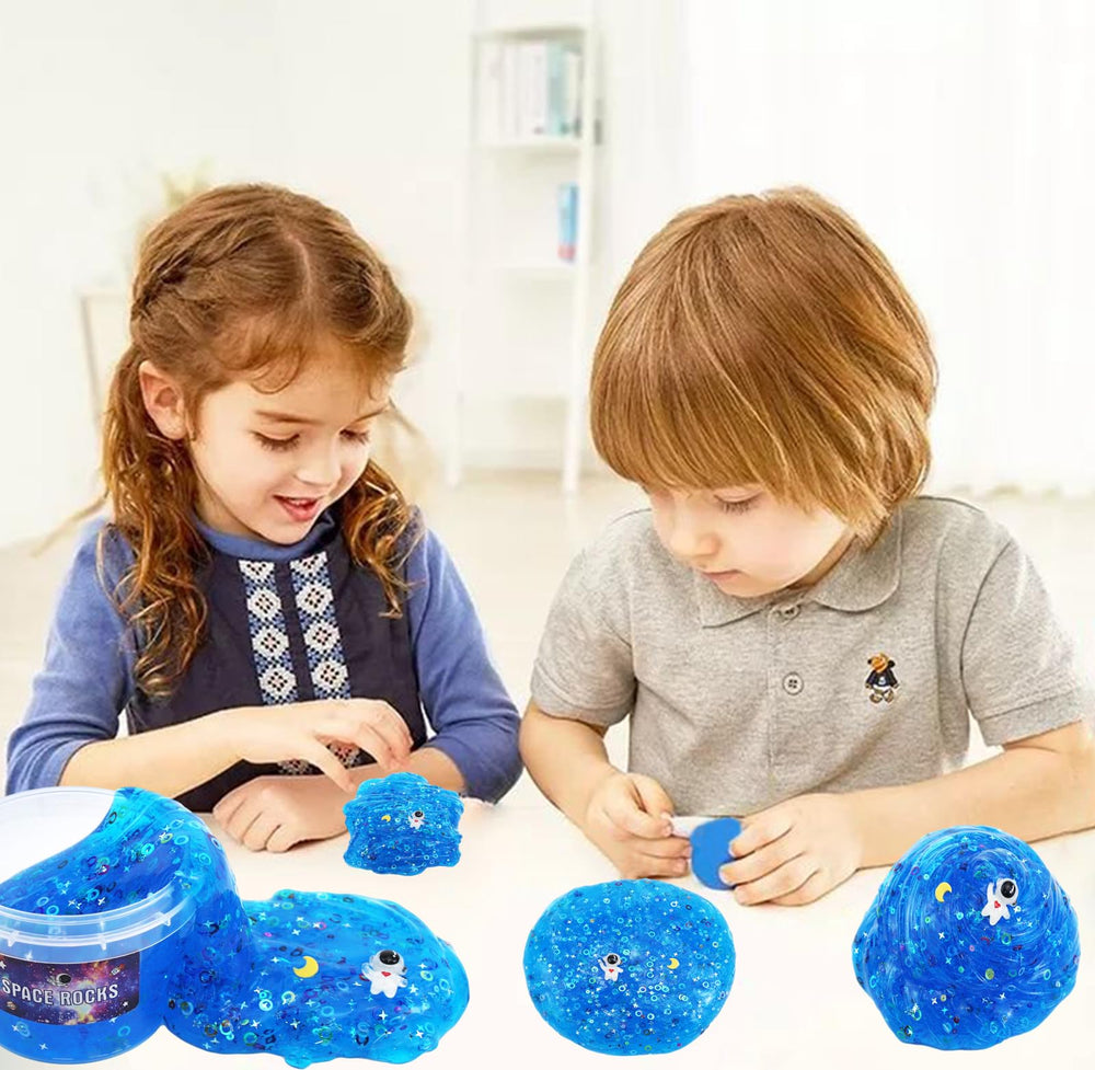 QOFRJTU Easy-storage slime comes with a handy container for quick tidying away.