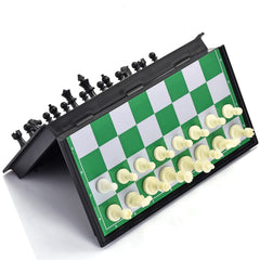QuadPro on-the-go chess in a compact travel setup