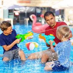 Quanquer water battle toy for summertime backyard and poolside play