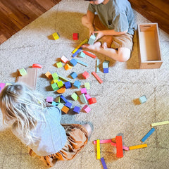 Quiggly rainbow blocks arcs for smooth architectural curves in play.