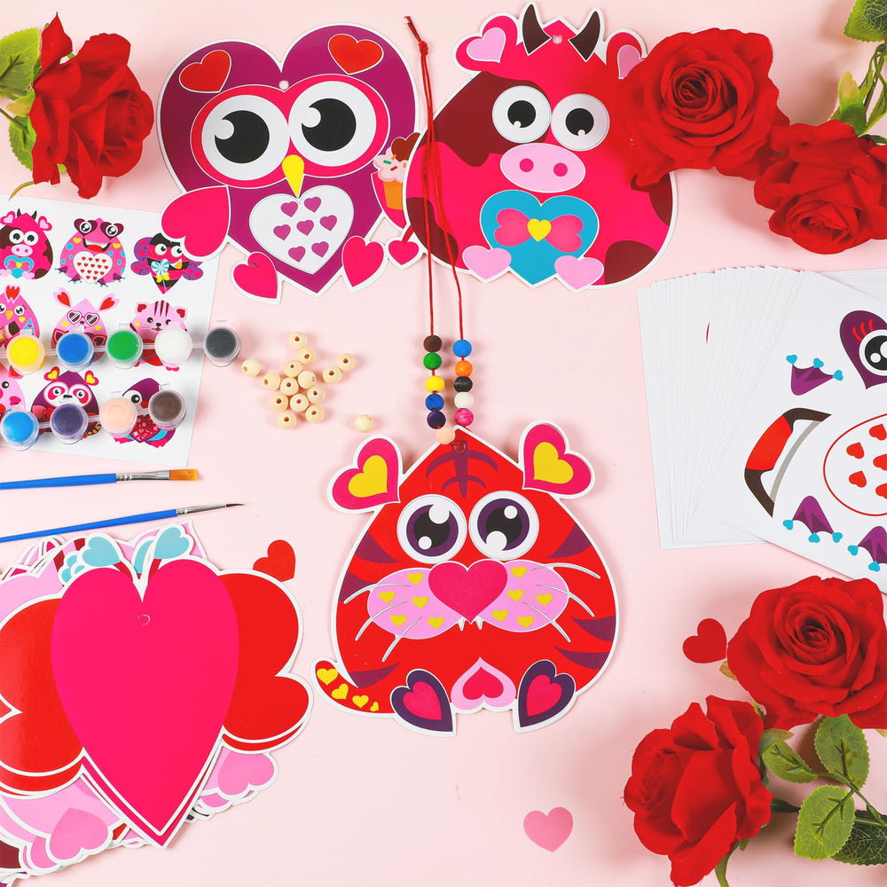 Qyeahkj DIY heart necklace assembly showing step-by-step craft activity