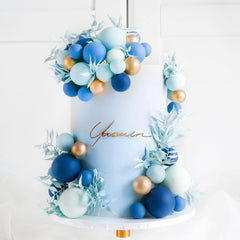 RASSLISA ball cake topper dark blue provides elegant contrast