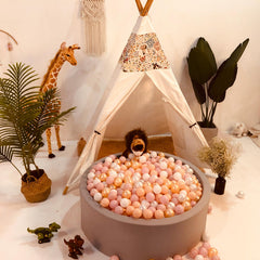 Realhaha pink-white balls decorating a party space for kid-friendly decor