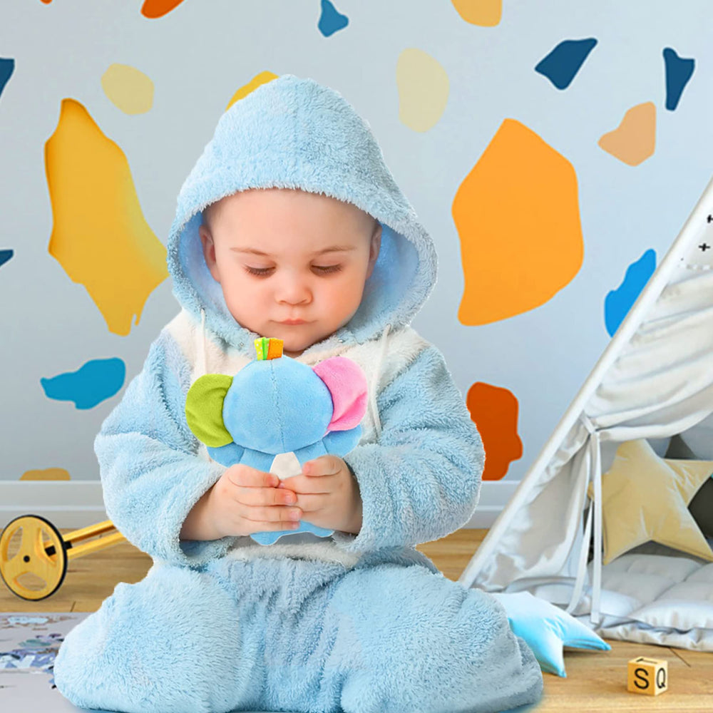 RIY vibrant colors and patterns capture baby attention and engagement