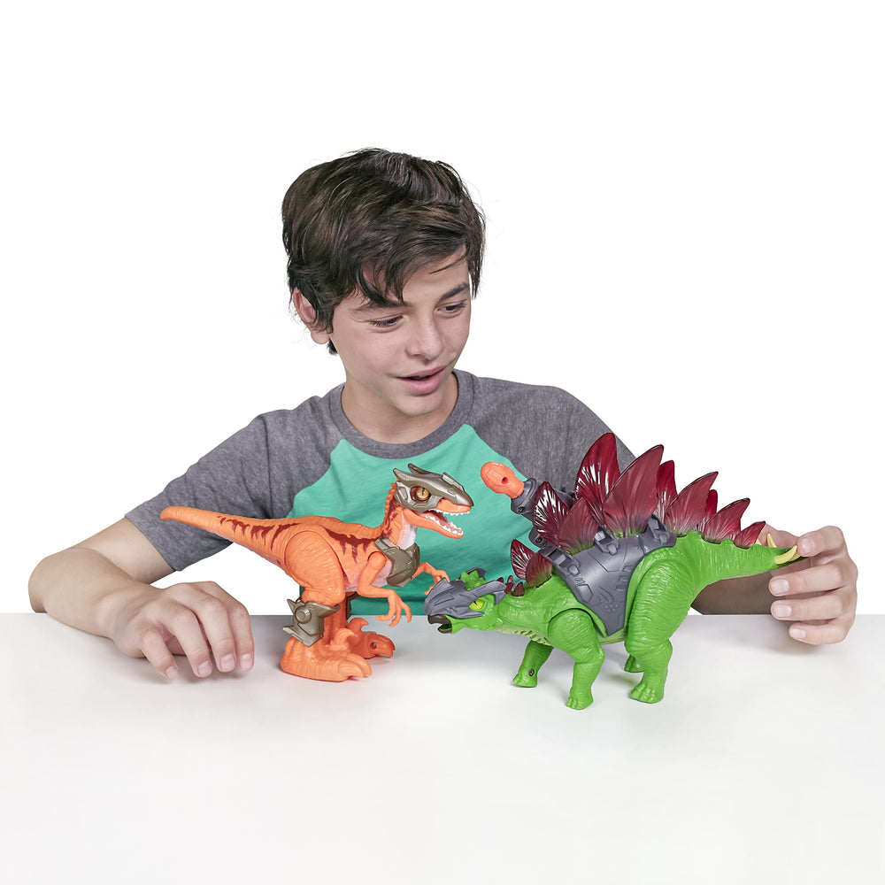 Robo Alive Dino Wars Raptor display-ready figure for shelves and collections.