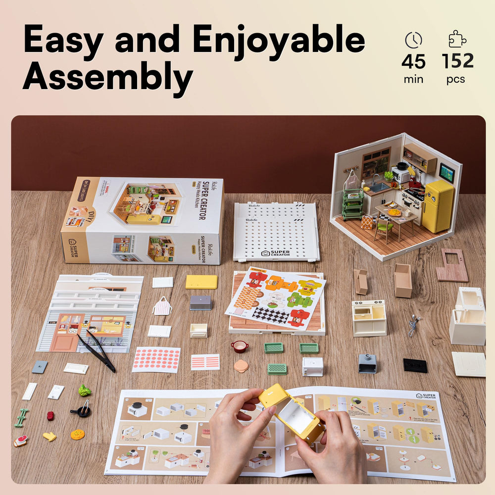 Rolife connected house panels enable expanding, interconnected diorama layouts.