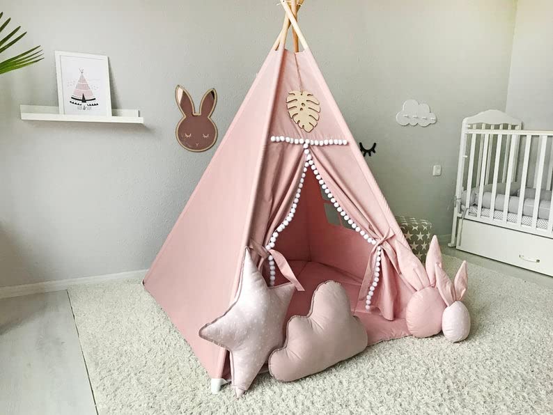 RONGFA cotton canvas teepee highlighting lasting durability and safety.