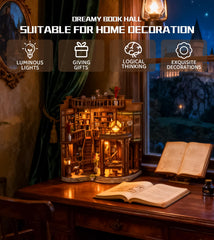Roroom Dreamy Book Hall LED light creates a warm evening atmosphere.