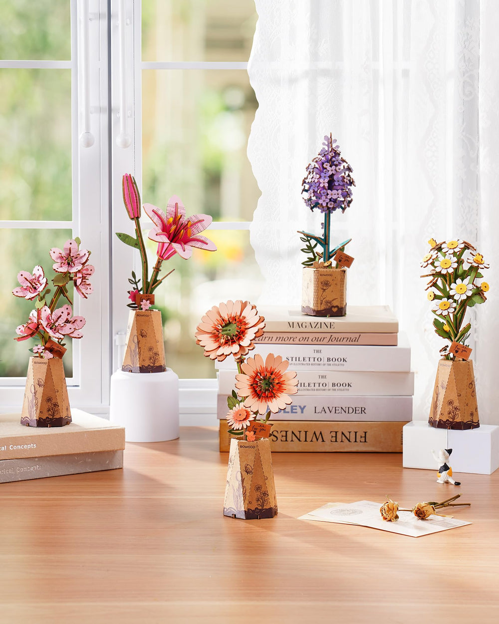 Rowood Sakura insect cards included for playful gift messages.