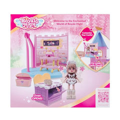 Royale High Baking Class Playset: rolling pin included for authentic kitchen roleplay