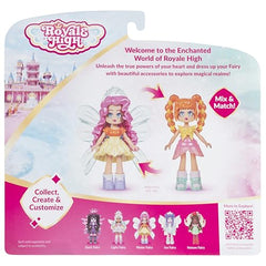 Royale High nine fashion accessories enable mix-and-match styling.