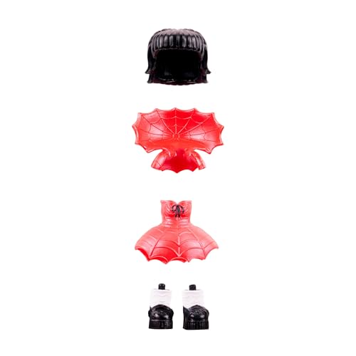 Royale High wings convert into a wearable ring for on-the-go flair.