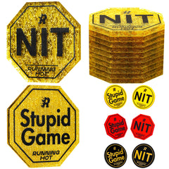 RUNNING HOT nit-button-10pc-set on table enables dynamic poker nights.
