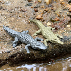 Safari Ltd. Everglades TOOB Turtle figure enables close inspection and habitat storytelling