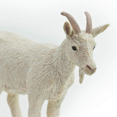 Safari Ltd nanny goat face detail close-up for character recognition