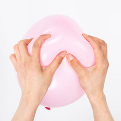 SANERYI 32ft balloon ribbon helps tie and secure the design.