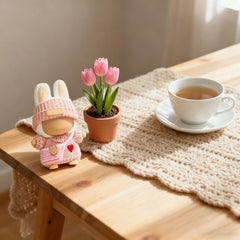 SHUOXUKE pink bag for 17cm dolls enhances display and play options.