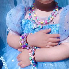SIELEVIN star pendant set enhances princess-inspired looks for parties.
