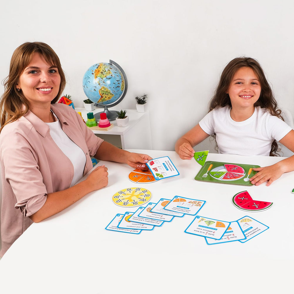 Simply Magic anti-scratch laminated surface protects colors during use