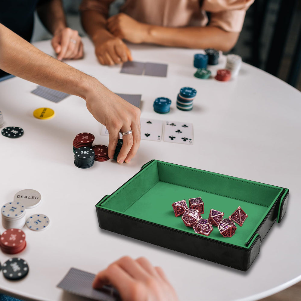 SIQUK portable collapsible tray protects surfaces and contains dice on the go.