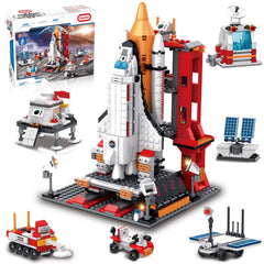 Sitodier space exploration shuttle big model under construction, emphasizing scale and detail