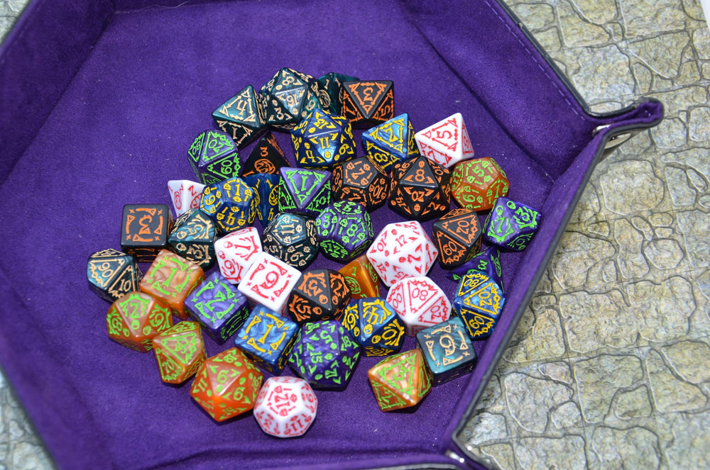 Smartdealspro durable acrylic dice for long-lasting tabletop use.