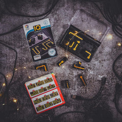 SmartGames IQ Circuit transparent lid keeps pieces visible and secure during travel.