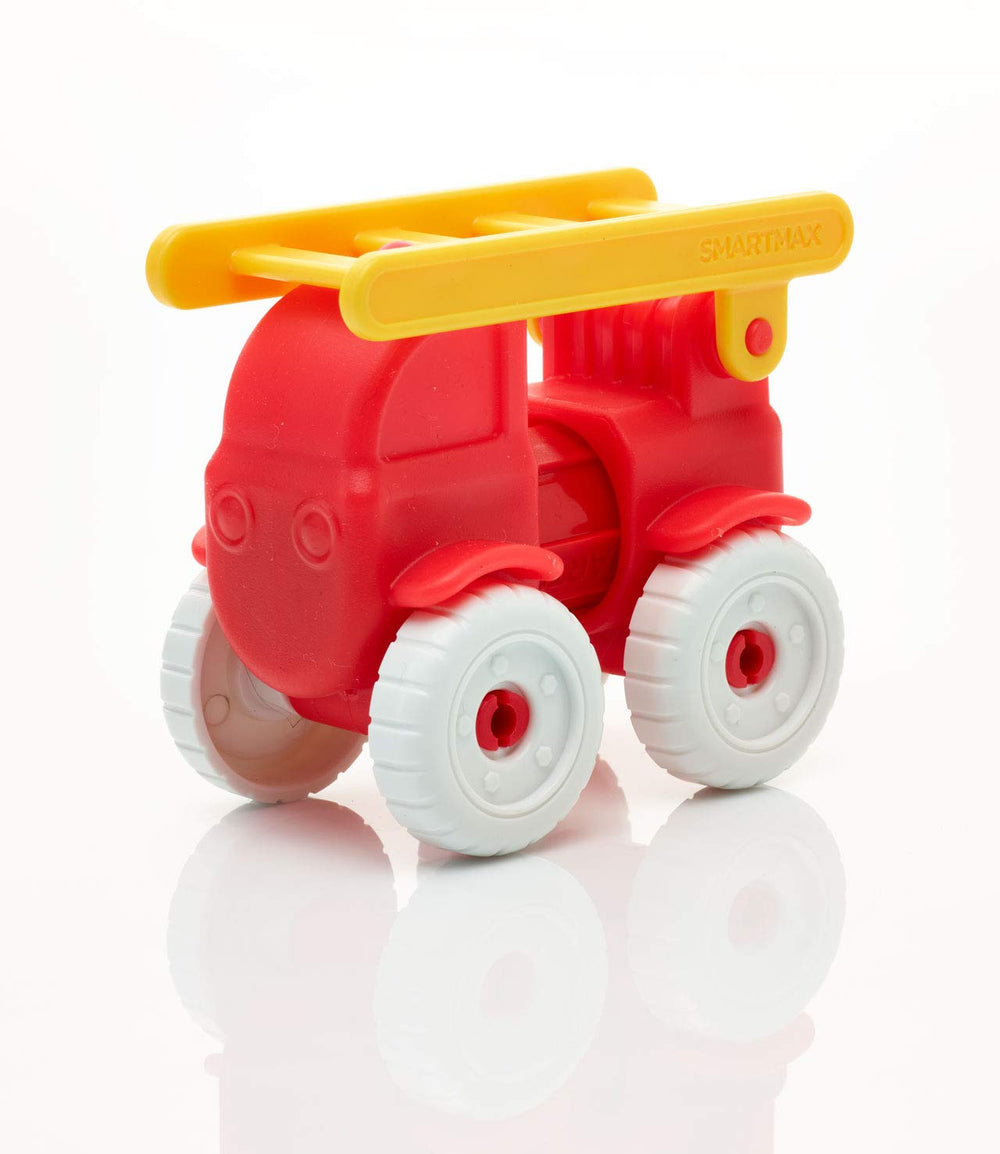 SmartMax durable sonically-welded bars withstand busy play sessions
