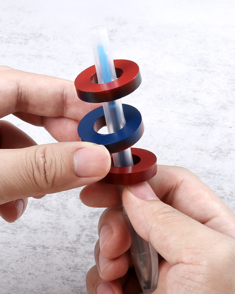 Sntieecr Labs Junior magnetism set compass plastic demonstrates direction sensing.