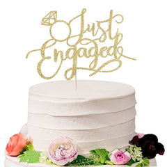 Sodasos Just Engaged cake topper in gold elevates your cake presentation